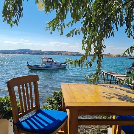 Ferahi Evler 3* Ayvalik
