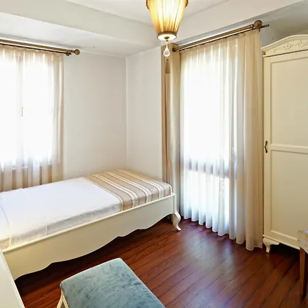 Ferahi Evler Hotel Ayvalik