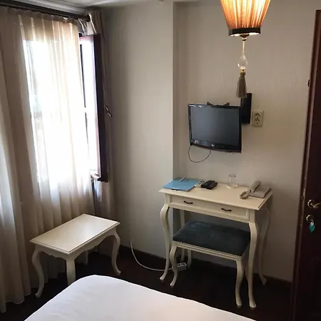 Hotel Ferahi Evler Ayvalı