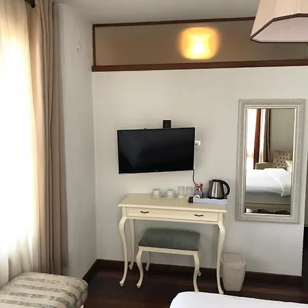 Ferahi Evler Hotel Ayvalik