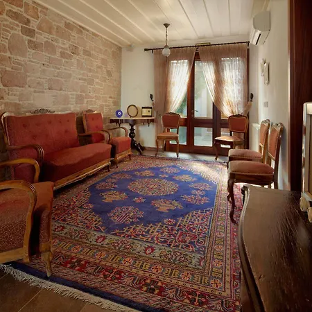 Hotel Ferahi Evler Ayvalı